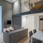 Grimoldi - By Myhomeincomo شقة كومو