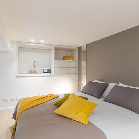 Grimoldi - By Myhomeincomo *