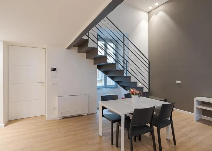 Διαμέρισμα Grimoldi - By Myhomeincomo Όπως