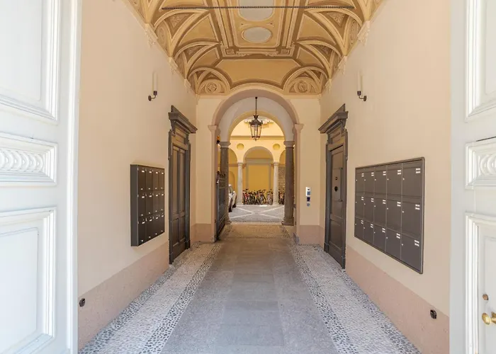 Grimoldi - By Myhomeincomo 아파트